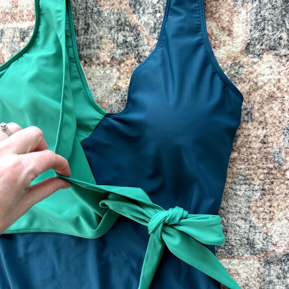 Summer Salt The Perfect Wrap One Piece Swimsuit Seaglass & Seaweed Size 14 Plus - Picture 6 of 12